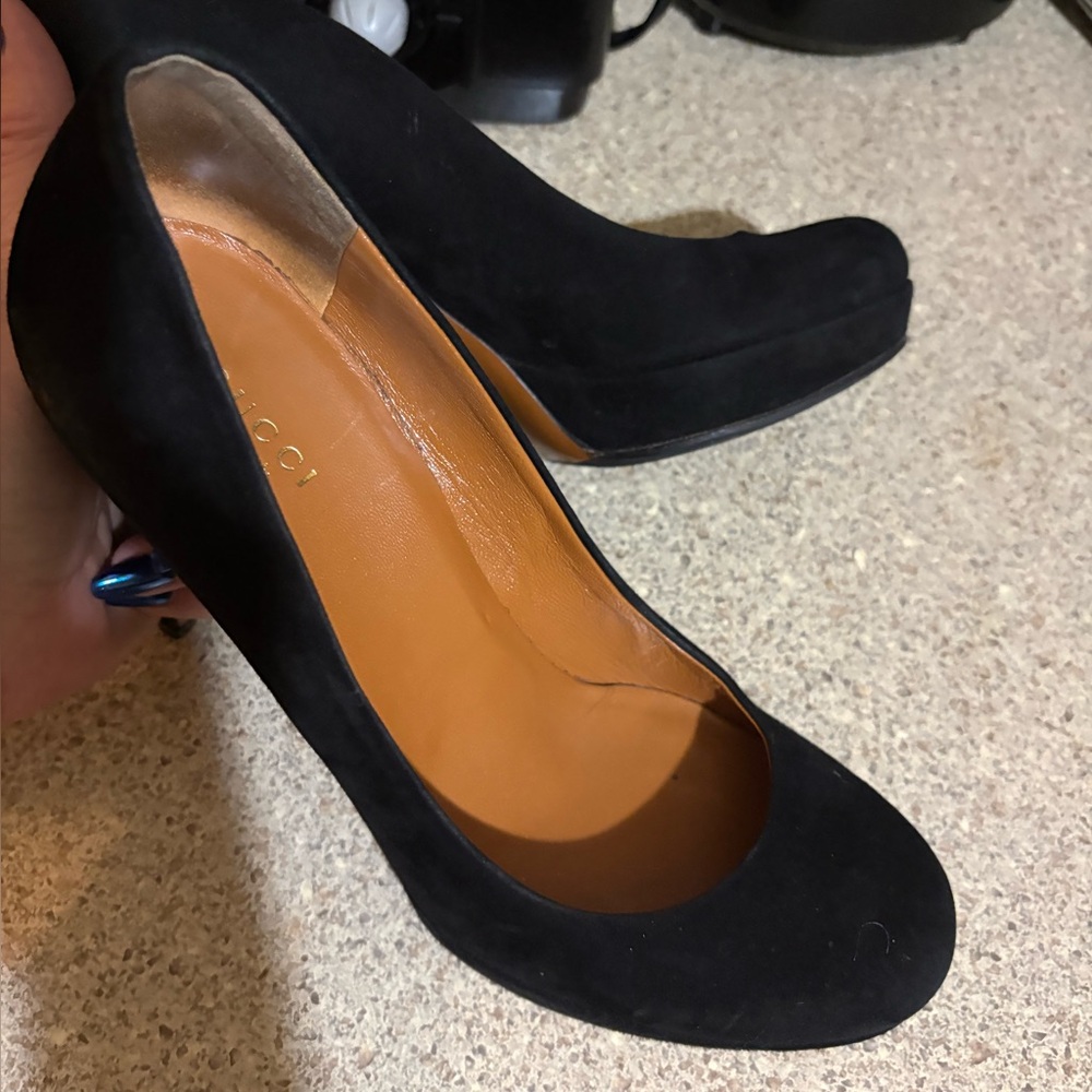 Gucci Black Suede High Heels - Picture 6 of 11